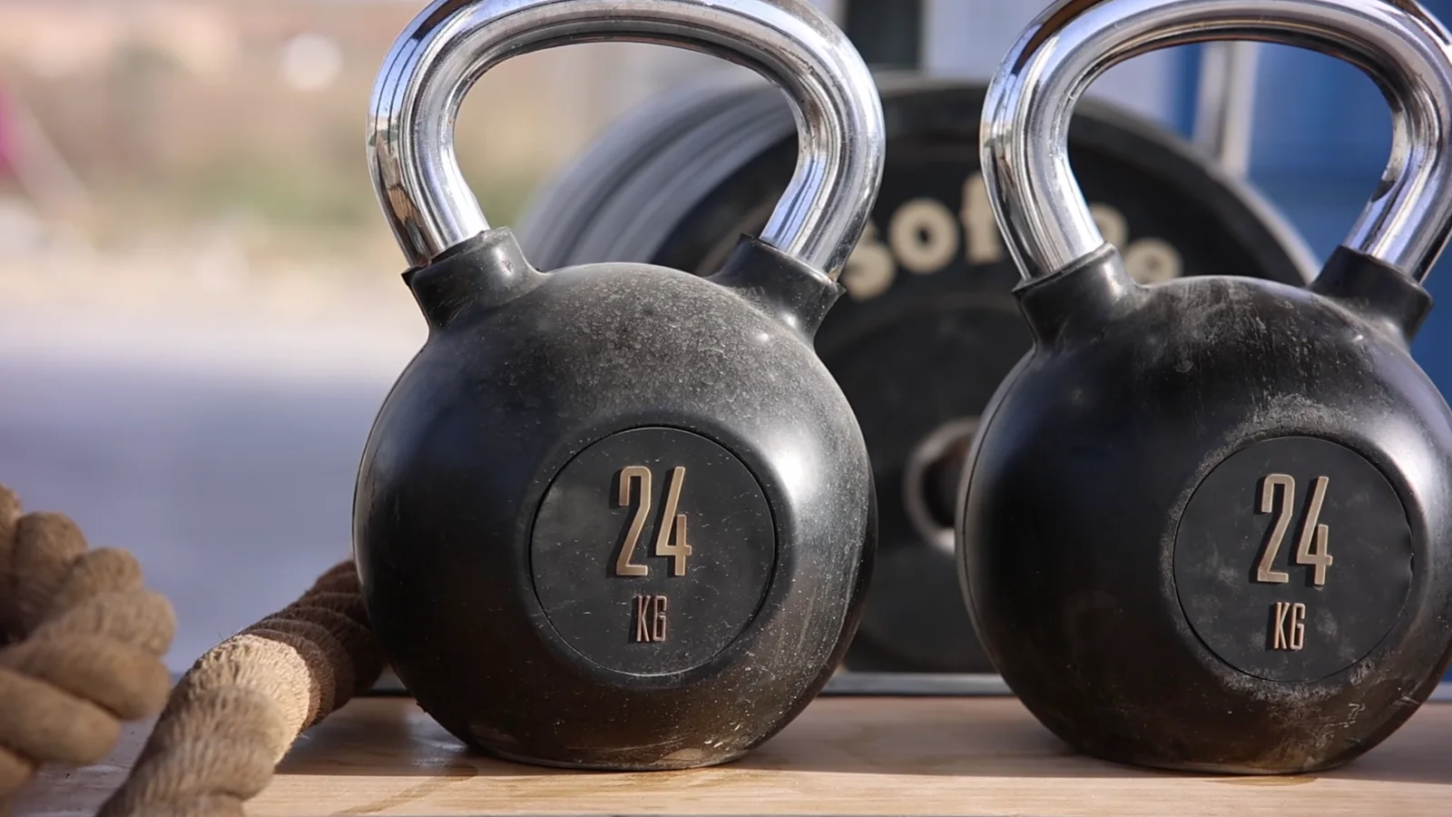 Kettlebells preparados para una sesión ESPARTA OUTDOOR